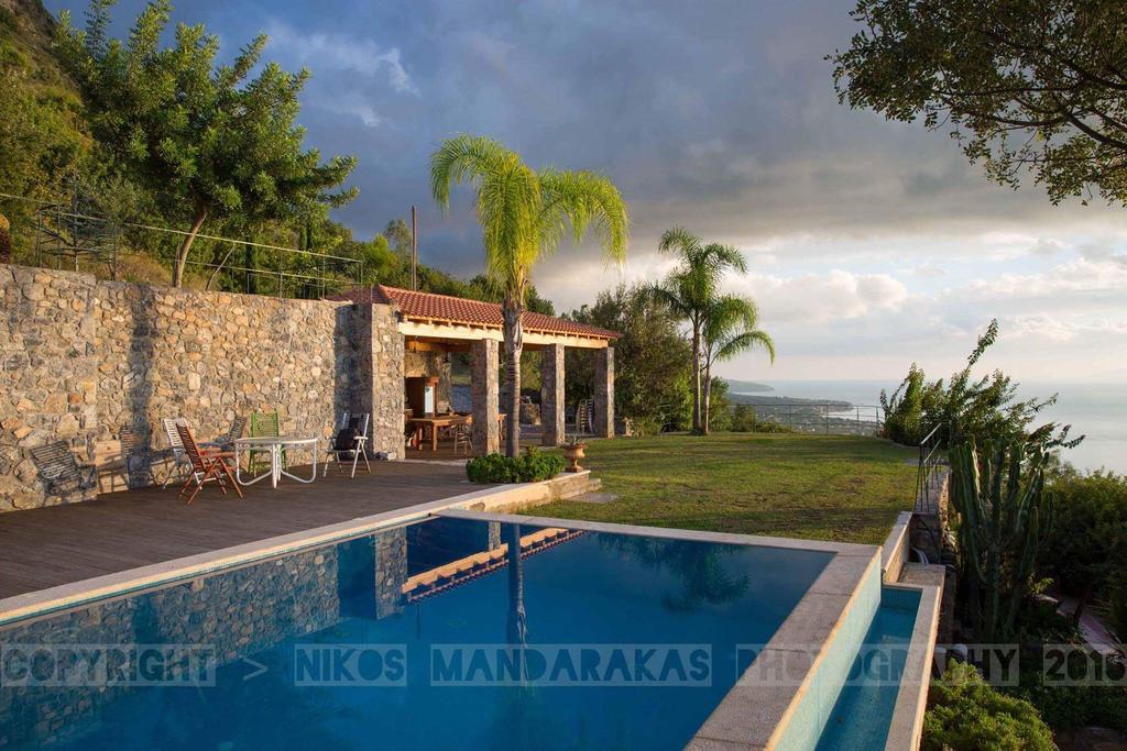 Villa Mos Kalamata Exterior foto